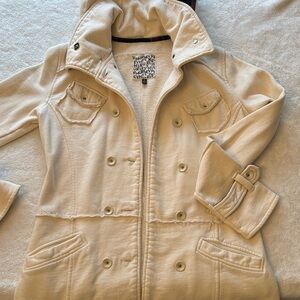 Hurley Cream Trench Coat with High Collar and Adjustable Cuffs